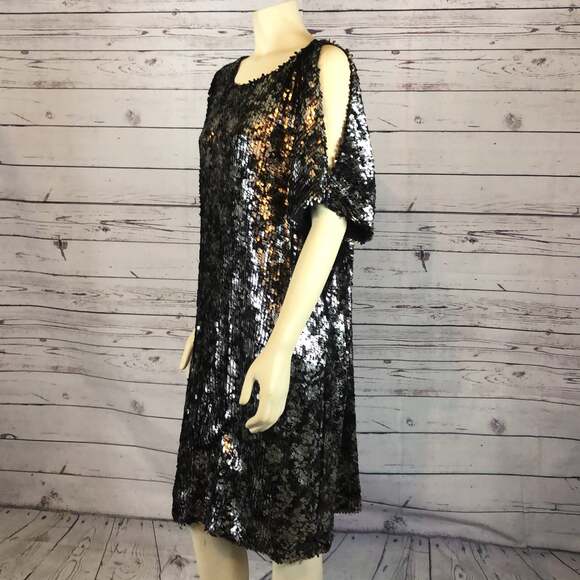 R&M Richard’s Black and silver sequin midi short sleeved dress size 22 w - Picture 3 of 12